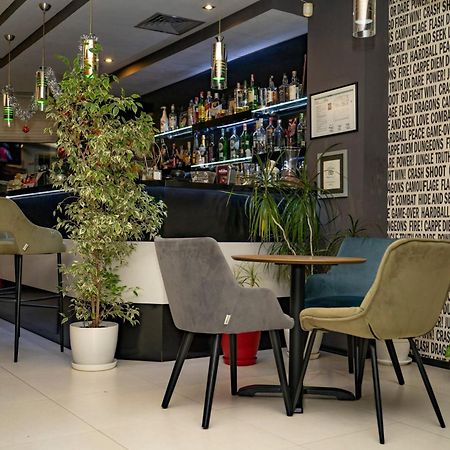 Gran Via Hotell Burgas Exteriör bild